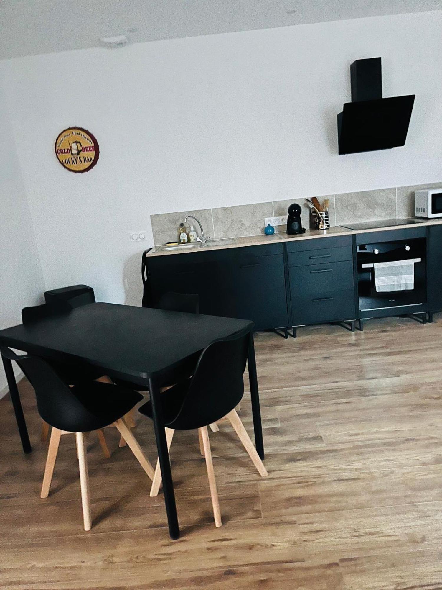Corné Logements 6 Pers A 15 Minutes D Angers מראה חיצוני תמונה